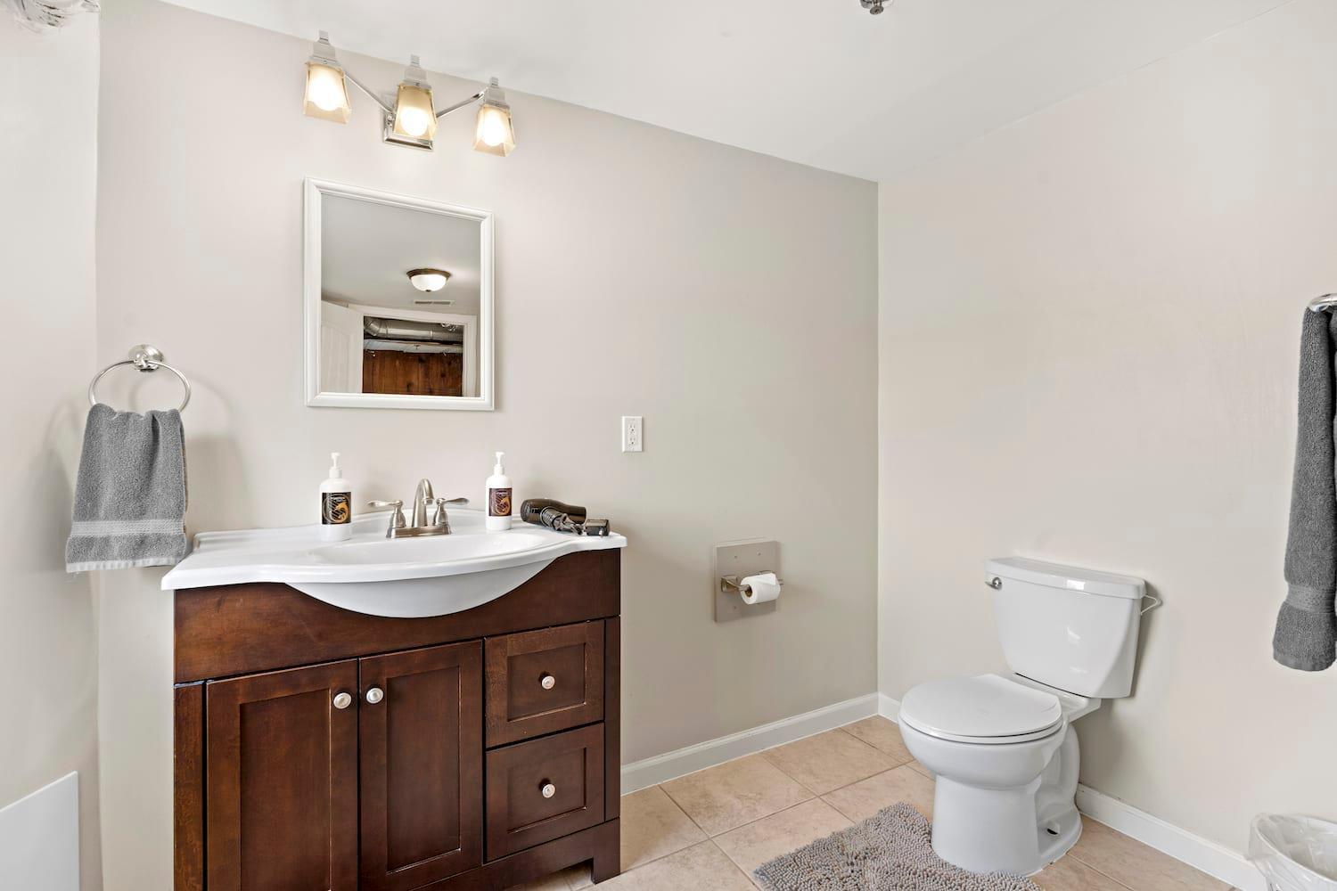 Apartment King Penthouse Sleep8 4bed 3br 2ba Swepson Loft *