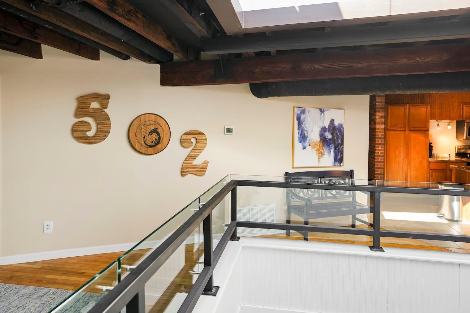 King Penthouse Sleep8 4bed 3br 2ba Swepson Loft Apartment Louisville